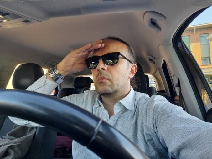 ¿Cuánto cobrar por trasladar un coche? Guía de tarifas para car movers en España